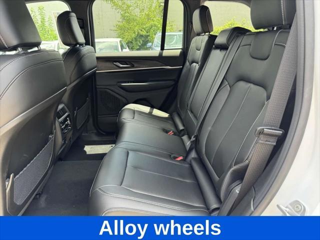 new 2025 Jeep Grand Cherokee car, priced at $42,105
