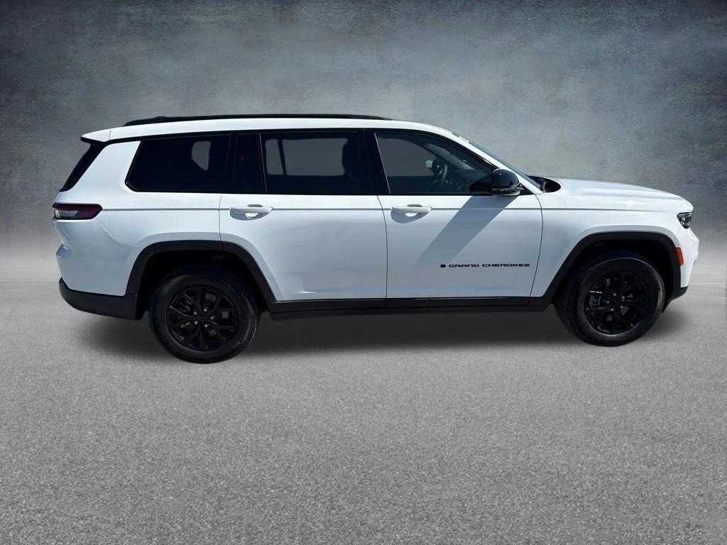 used 2025 Jeep Grand Cherokee L car, priced at $38,500