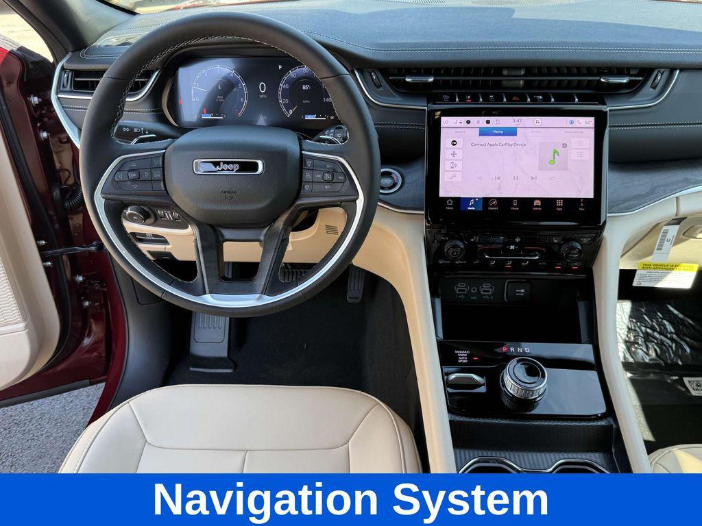new 2025 Jeep Grand Cherokee car, priced at $40,002