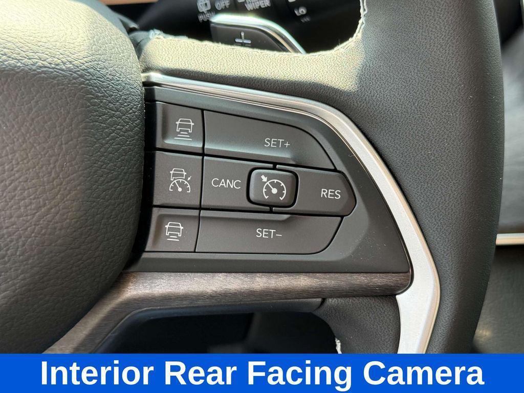 new 2025 Jeep Grand Cherokee L car, priced at $40,016
