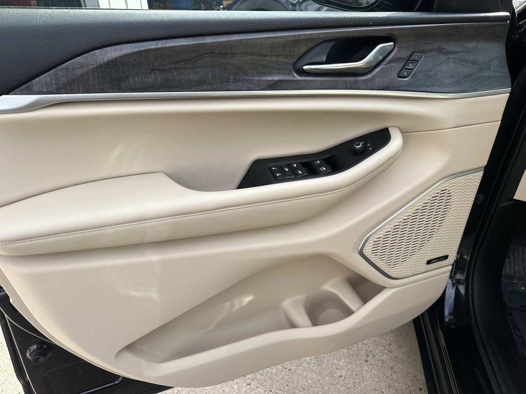 used 2021 Jeep Grand Cherokee L car, priced at $25,995