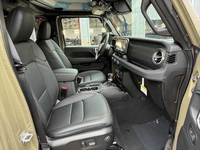 new 2025 Jeep Gladiator car, priced at $41,600