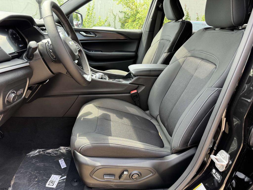 new 2025 Jeep Grand Cherokee L car, priced at $36,512