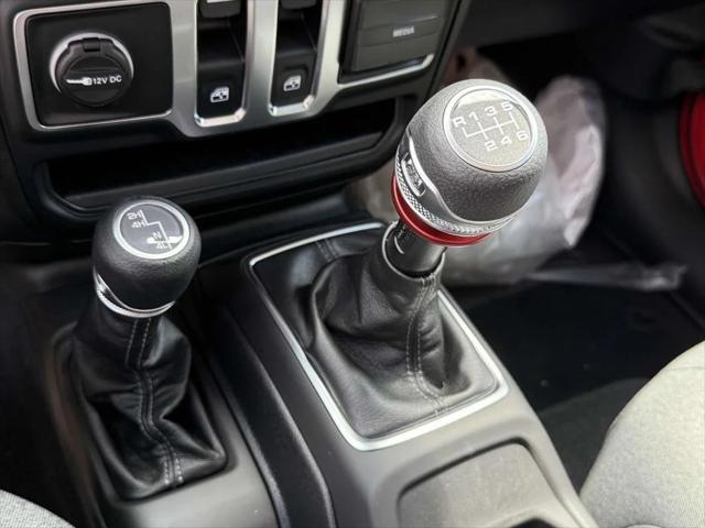 new 2025 Jeep Wrangler car, priced at $33,932