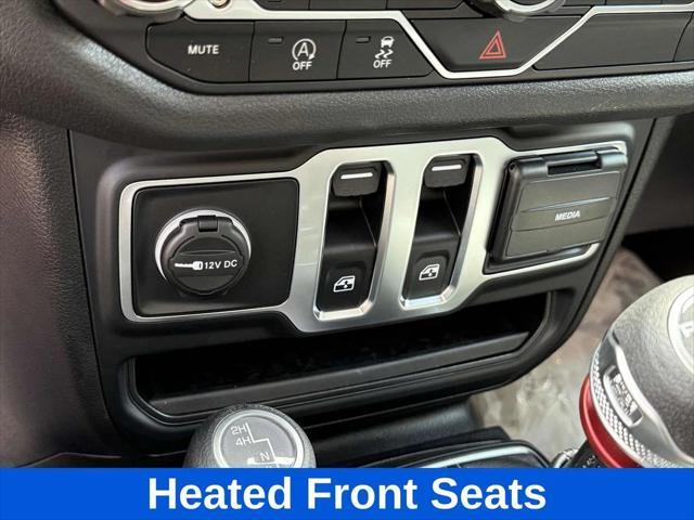 new 2025 Jeep Wrangler car, priced at $33,932