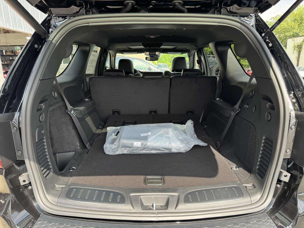new 2025 Dodge Durango car, priced at $39,275
