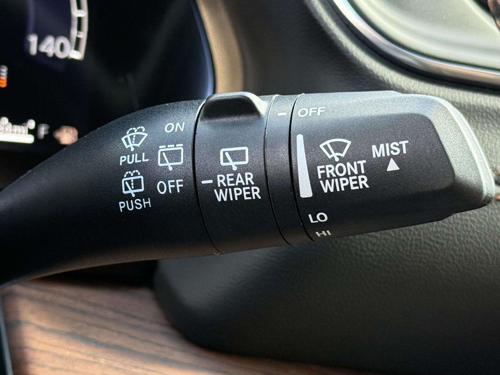 new 2025 Jeep Grand Cherokee car, priced at $53,770