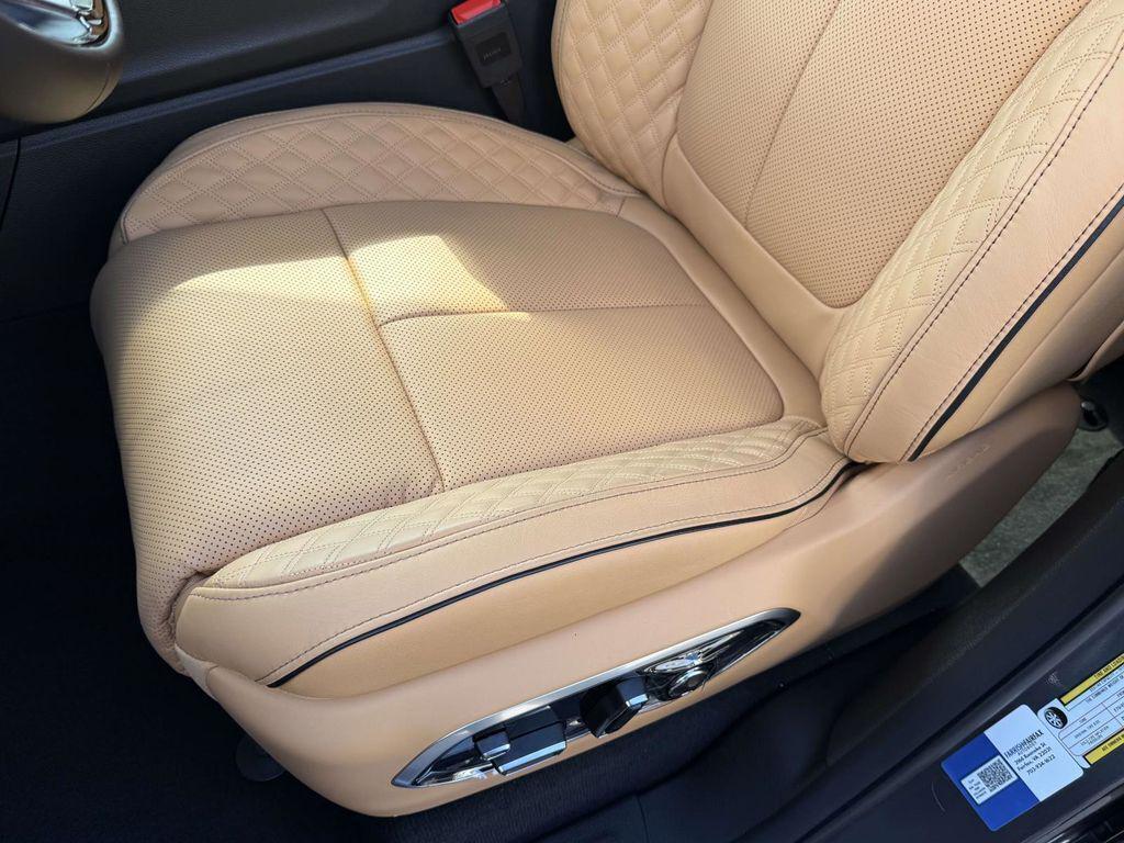 new 2025 Jeep Grand Cherokee car, priced at $53,770