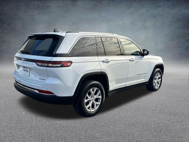 used 2022 Jeep Grand Cherokee car, priced at $33,000