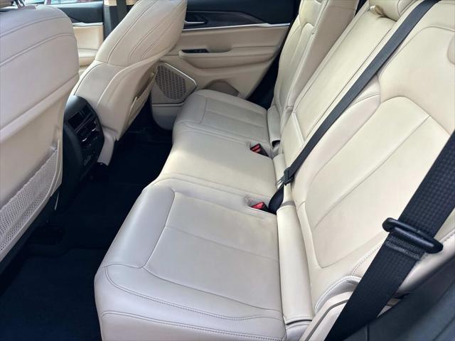 used 2022 Jeep Grand Cherokee car, priced at $33,000