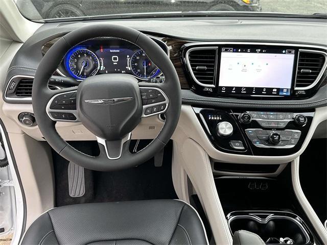 new 2023 Chrysler Pacifica car, priced at $46,189