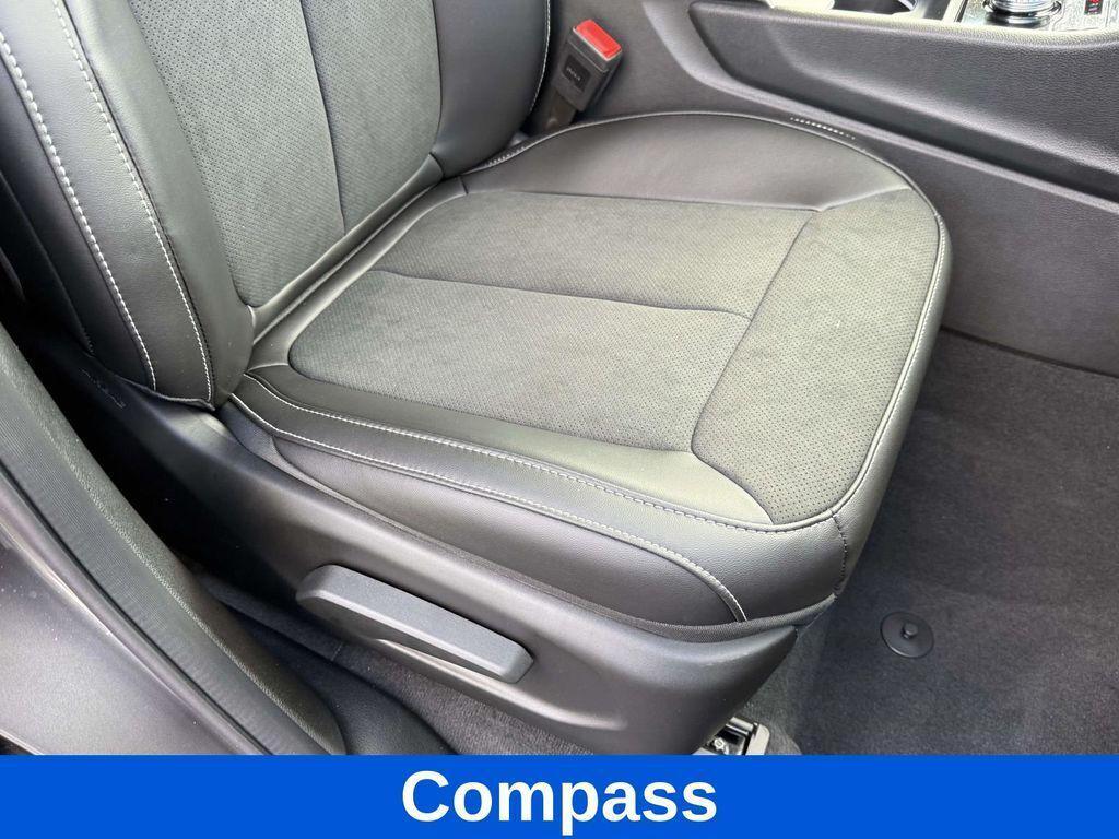 new 2025 Jeep Grand Cherokee car, priced at $38,955