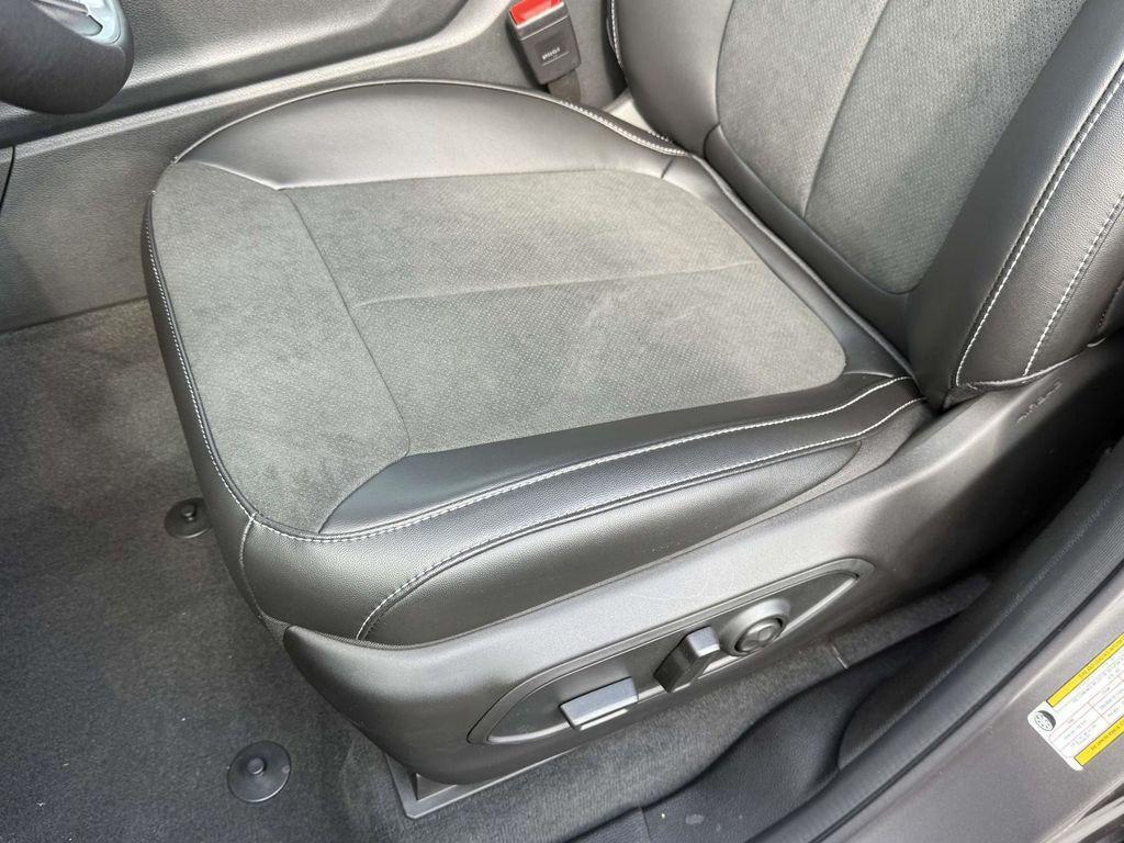 new 2025 Jeep Grand Cherokee car, priced at $38,955