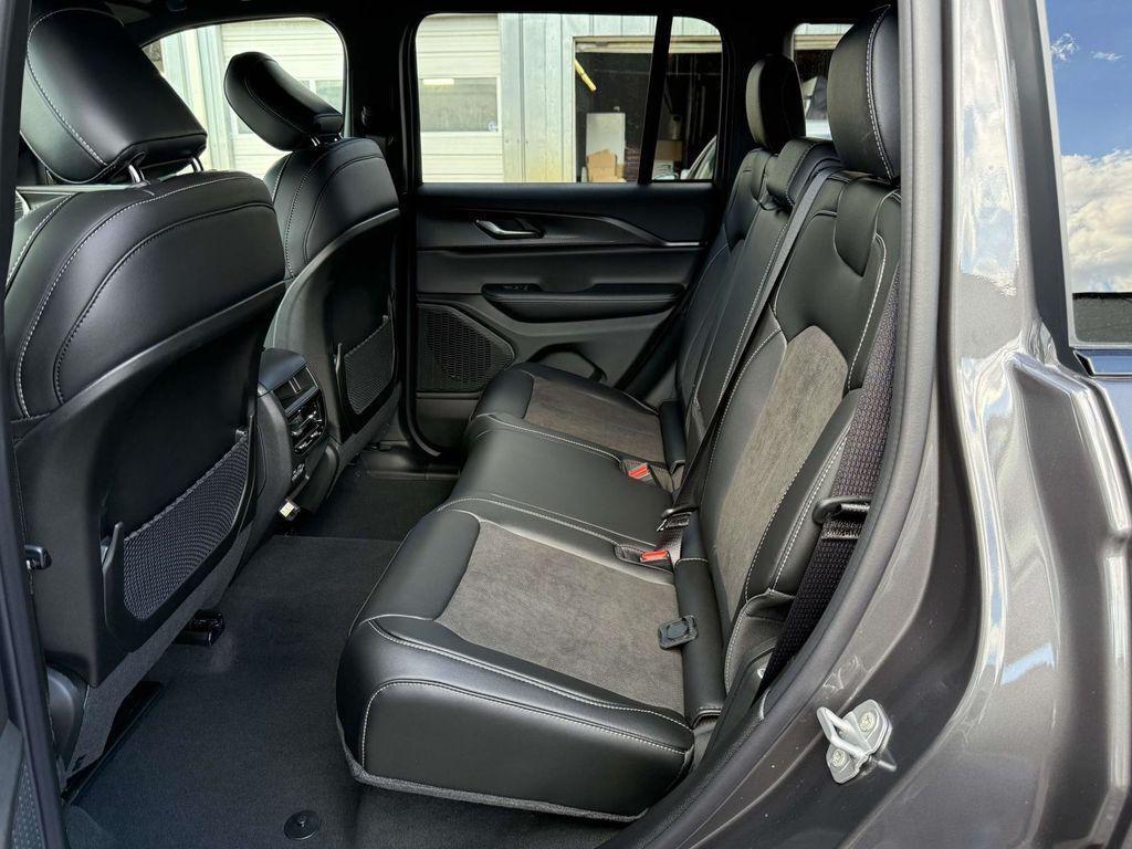 new 2025 Jeep Grand Cherokee car, priced at $38,955