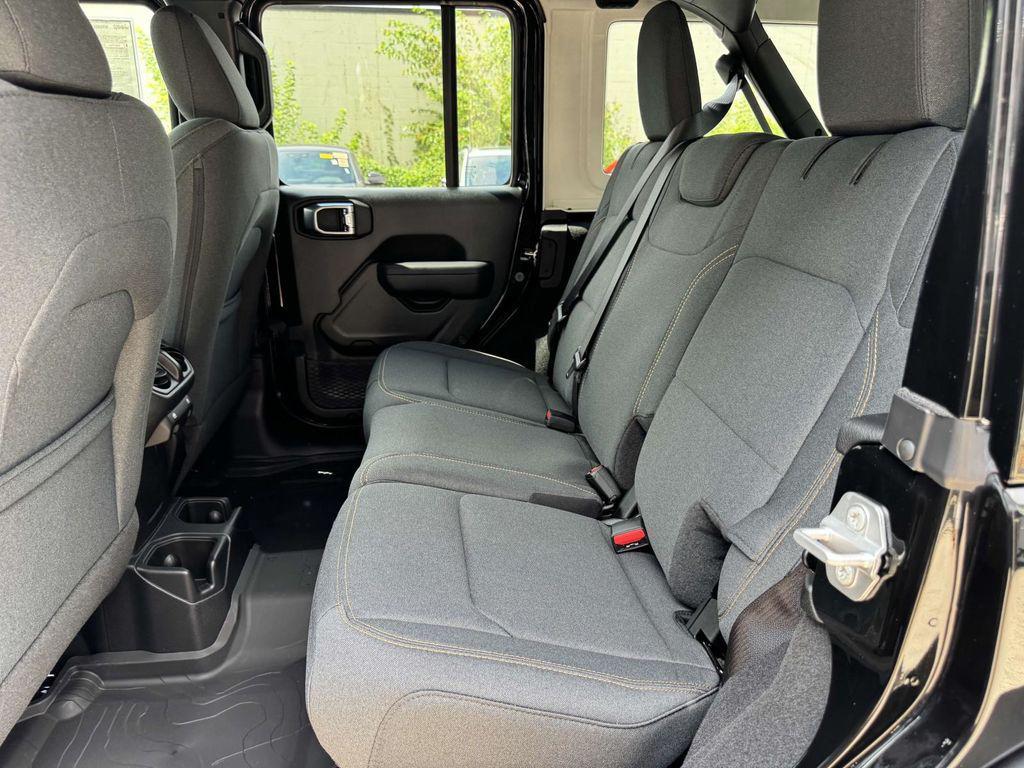 new 2025 Jeep Wrangler car, priced at $45,224