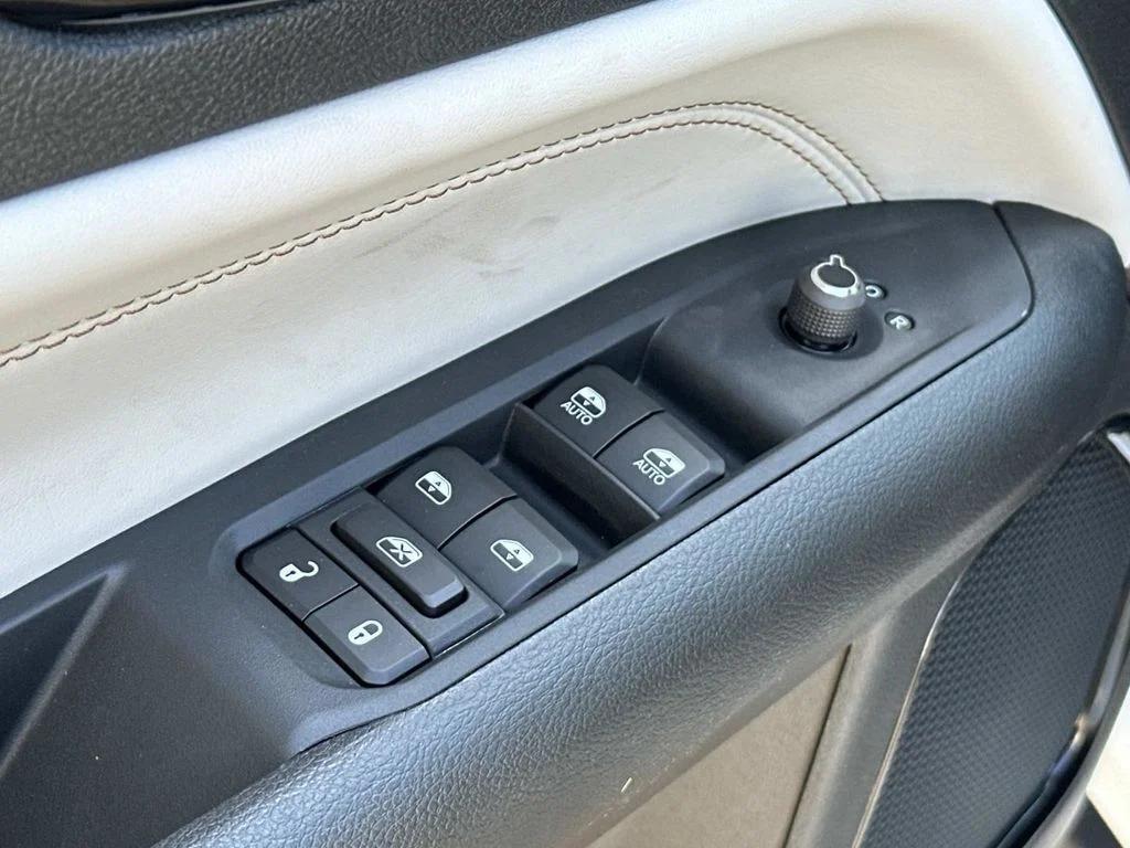 new 2026 Jeep Compass car, priced at $27,622