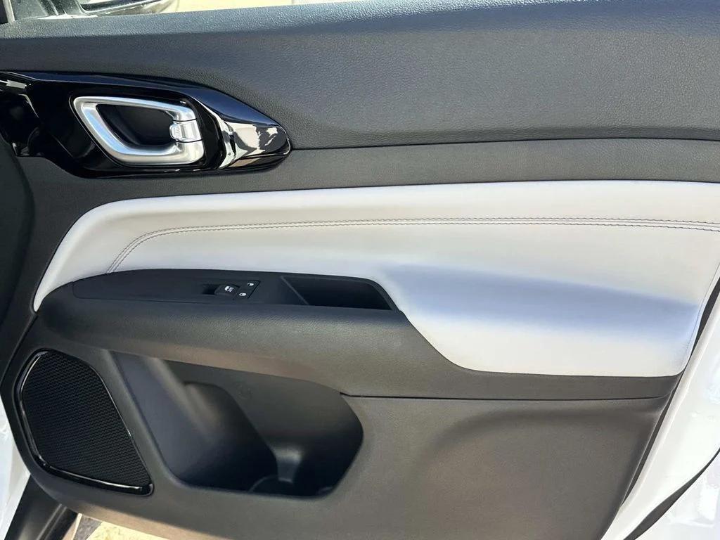 new 2026 Jeep Compass car, priced at $27,622