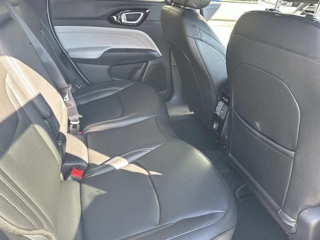 new 2026 Jeep Compass car, priced at $27,622