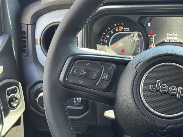 new 2025 Jeep Gladiator car, priced at $41,402