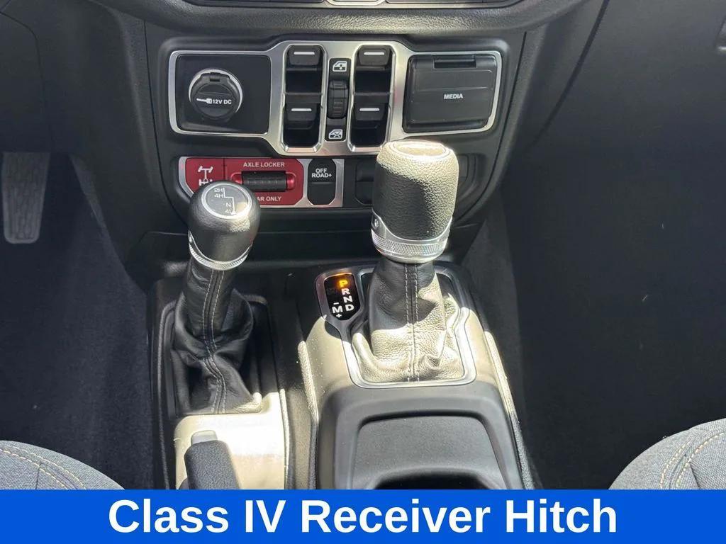 new 2025 Jeep Gladiator car, priced at $39,055