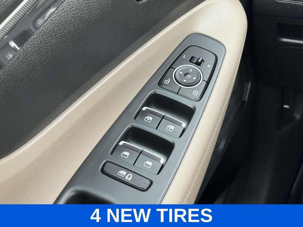 used 2023 Hyundai Santa Fe car, priced at $22,900