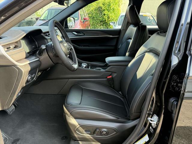 new 2025 Jeep Grand Cherokee L car, priced at $52,110