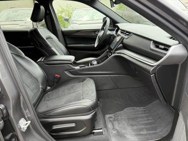 used 2025 Jeep Grand Cherokee L car, priced at $40,000