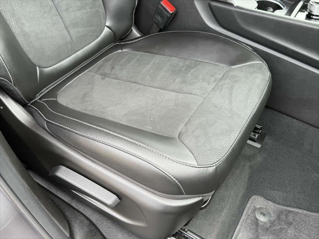 used 2025 Jeep Grand Cherokee L car, priced at $40,000