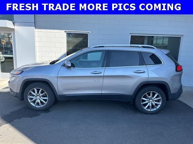 used 2018 Jeep Cherokee car, priced at $18,199