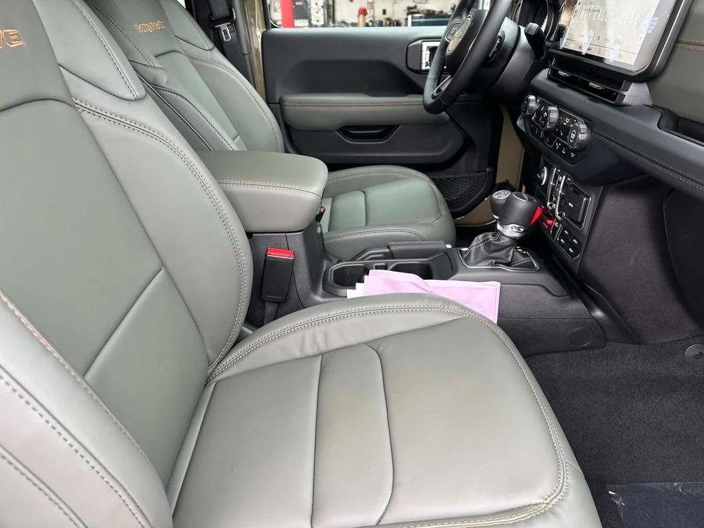 new 2025 Jeep Gladiator car, priced at $49,995
