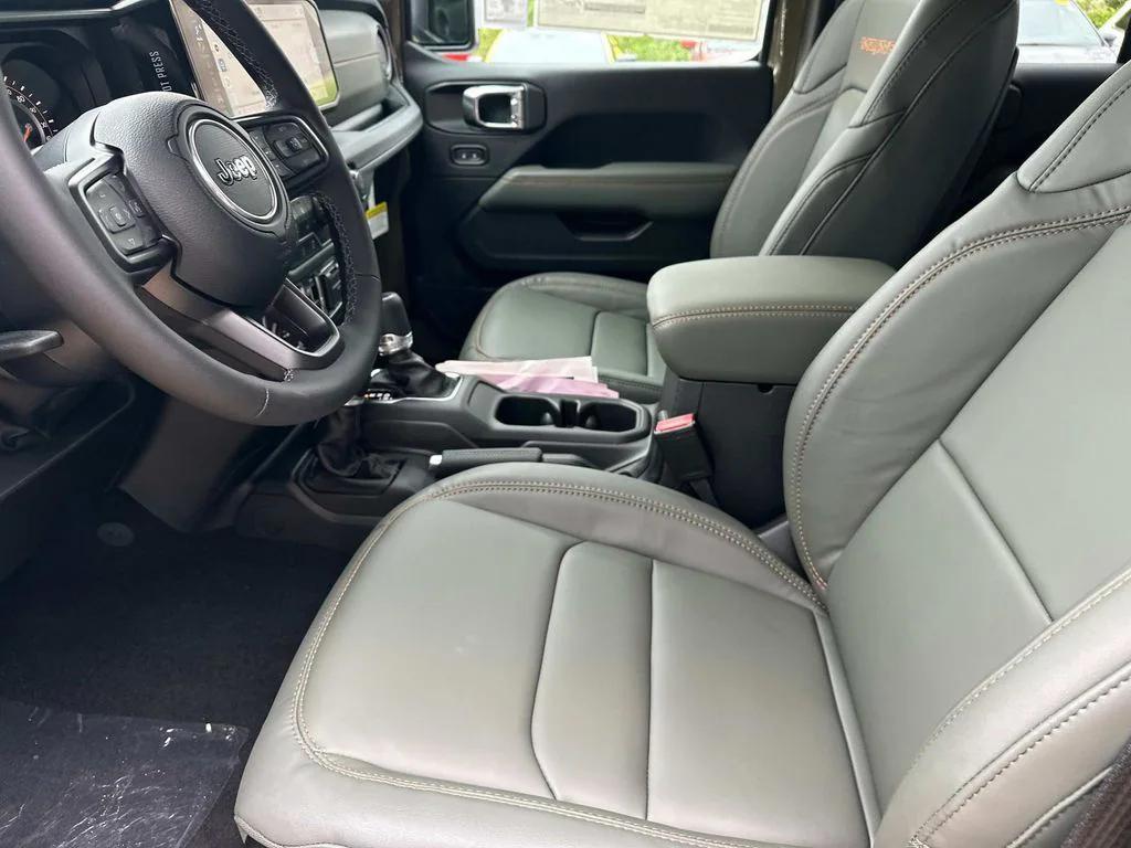 new 2025 Jeep Gladiator car, priced at $49,995