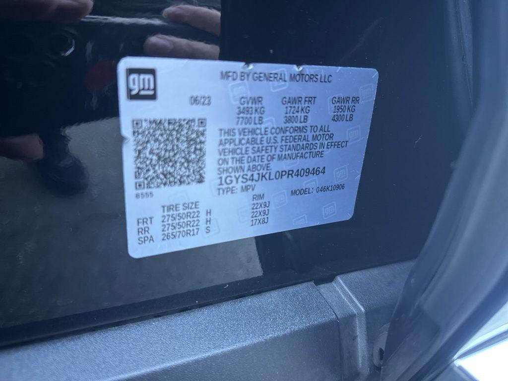 used 2023 Cadillac Escalade ESV car, priced at $57,995