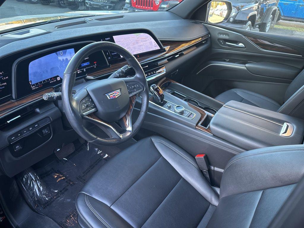 used 2023 Cadillac Escalade ESV car, priced at $57,995