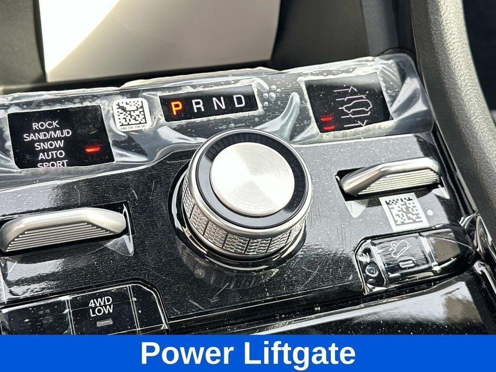 new 2025 Jeep Grand Cherokee car, priced at $53,770