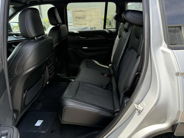 new 2025 Jeep Grand Cherokee car, priced at $38,060