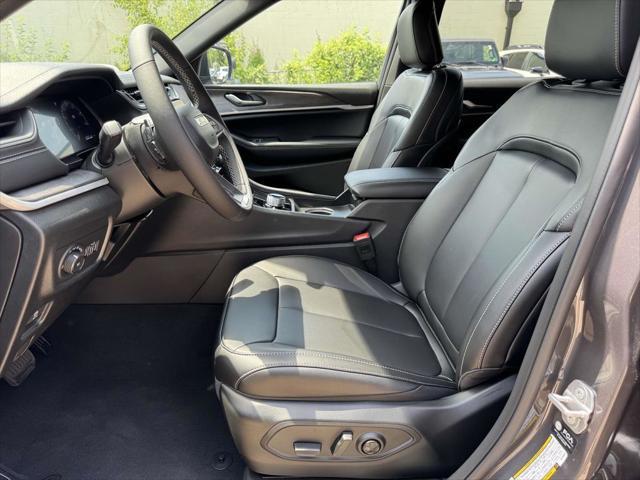 new 2025 Jeep Grand Cherokee L car, priced at $42,229