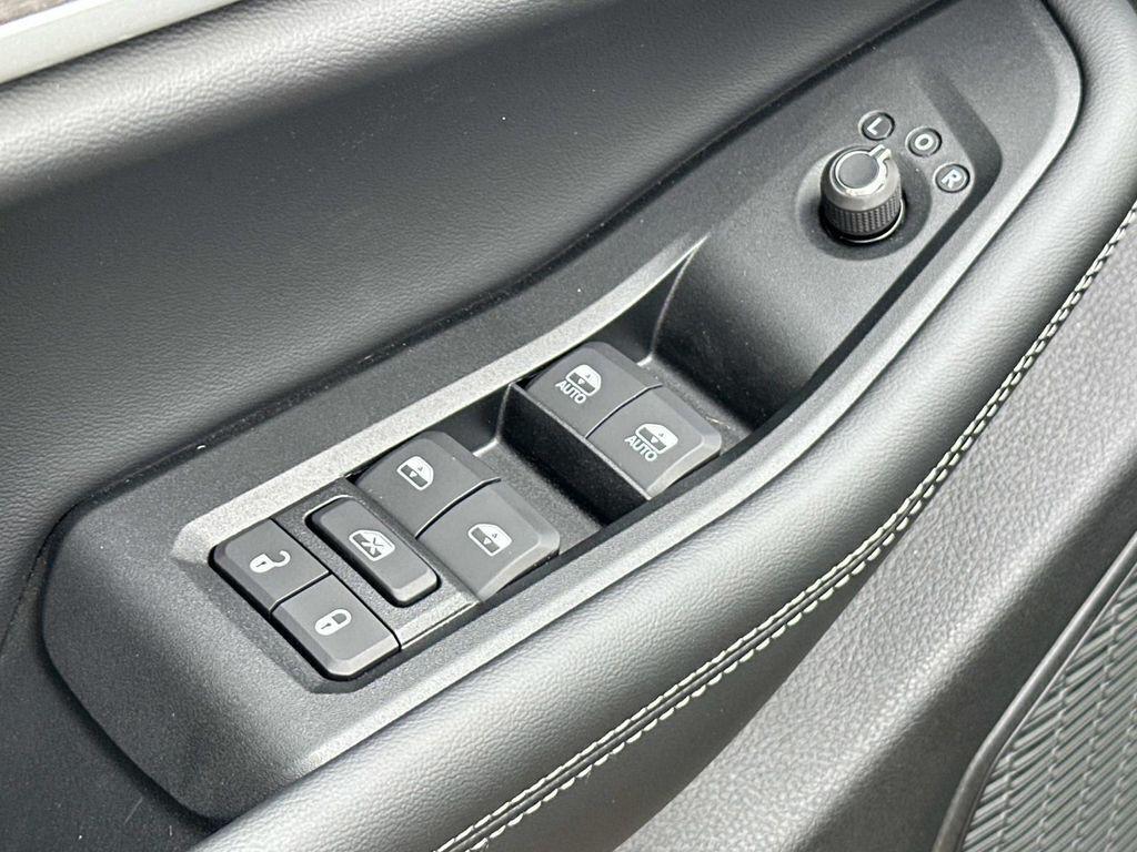 new 2025 Jeep Grand Cherokee L car, priced at $45,529