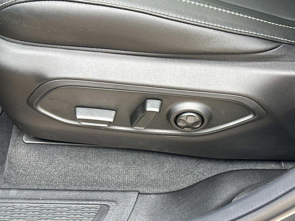 new 2025 Jeep Grand Cherokee L car, priced at $45,529