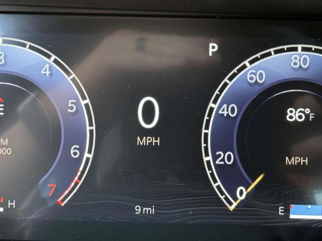 new 2025 Jeep Grand Cherokee car, priced at $40,752