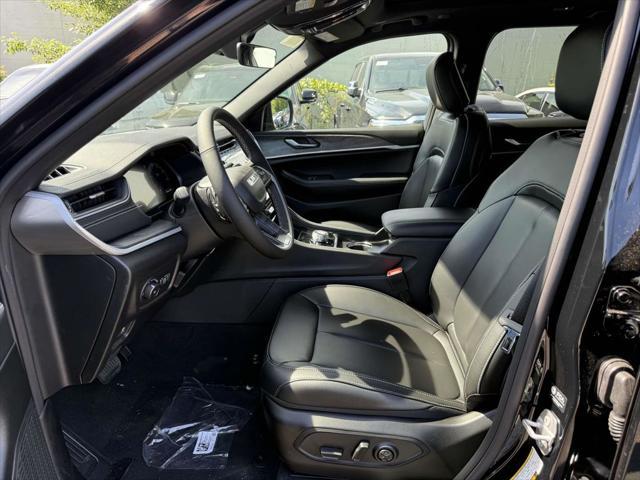 new 2025 Jeep Grand Cherokee car, priced at $40,638