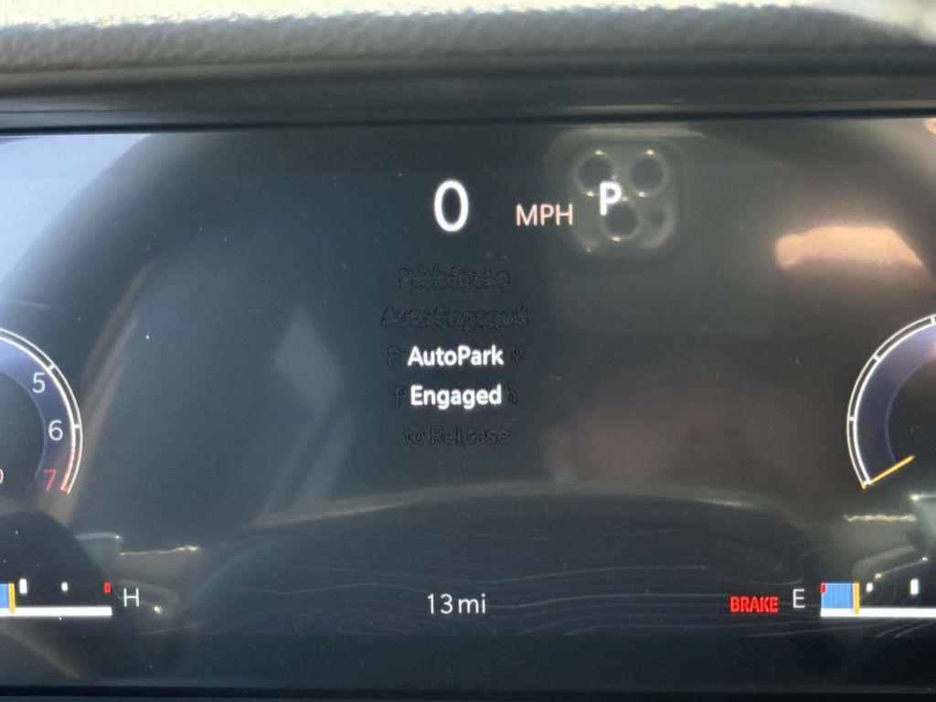 new 2025 Jeep Grand Cherokee car, priced at $41,752