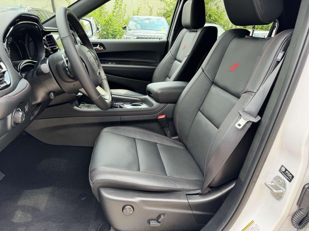new 2025 Dodge Durango car, priced at $39,275