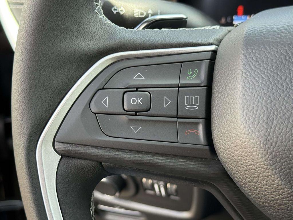 new 2025 Jeep Grand Cherokee L car, priced at $38,415