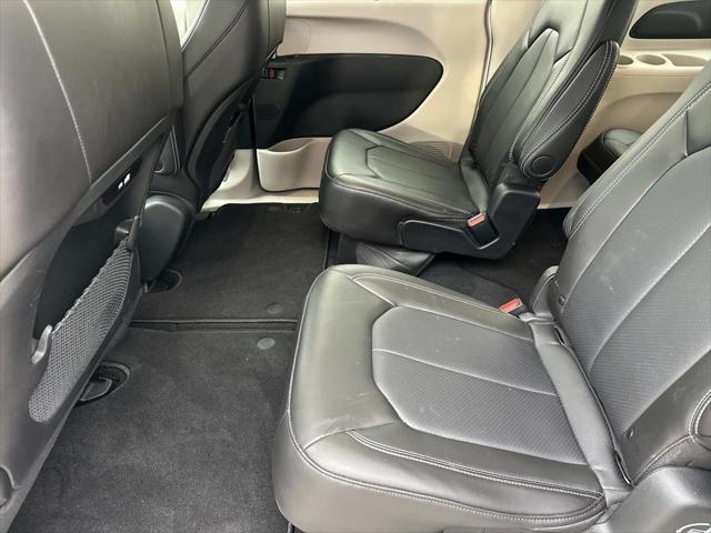 used 2024 Chrysler Pacifica car, priced at $39,995