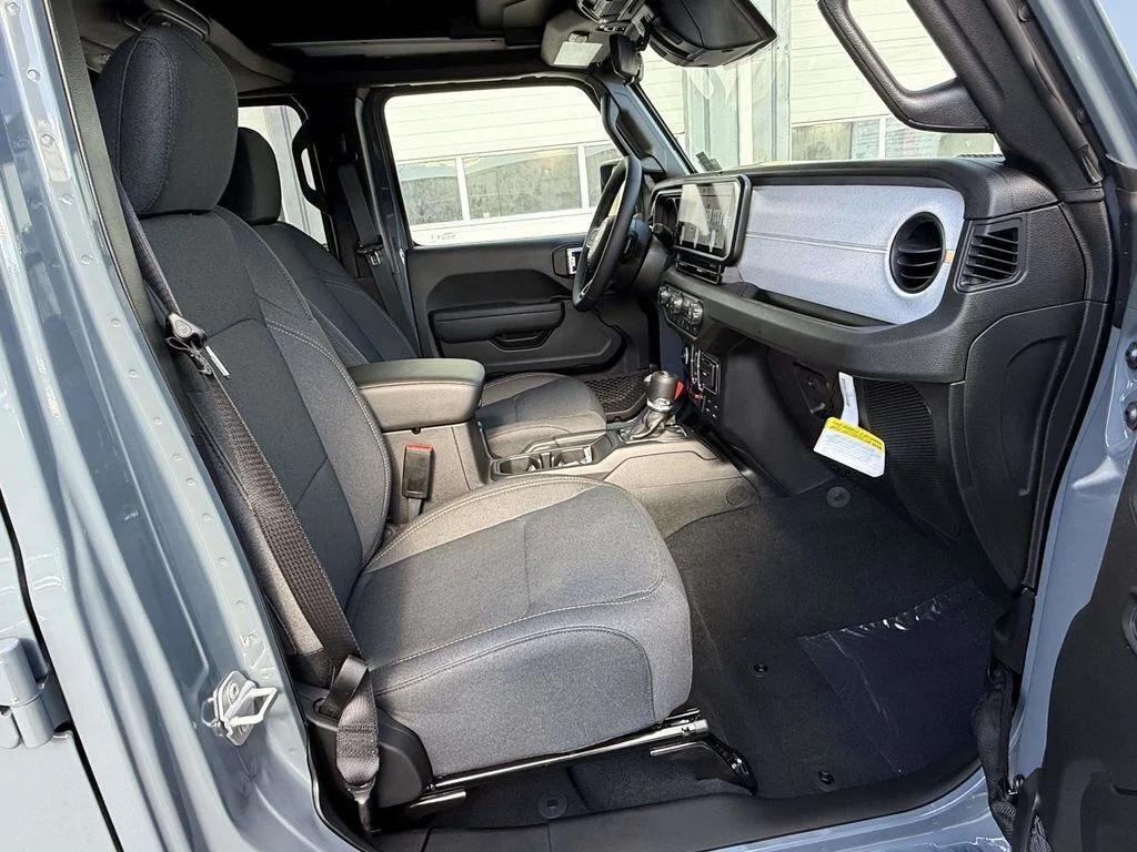 new 2026 Jeep Wrangler car, priced at $48,825