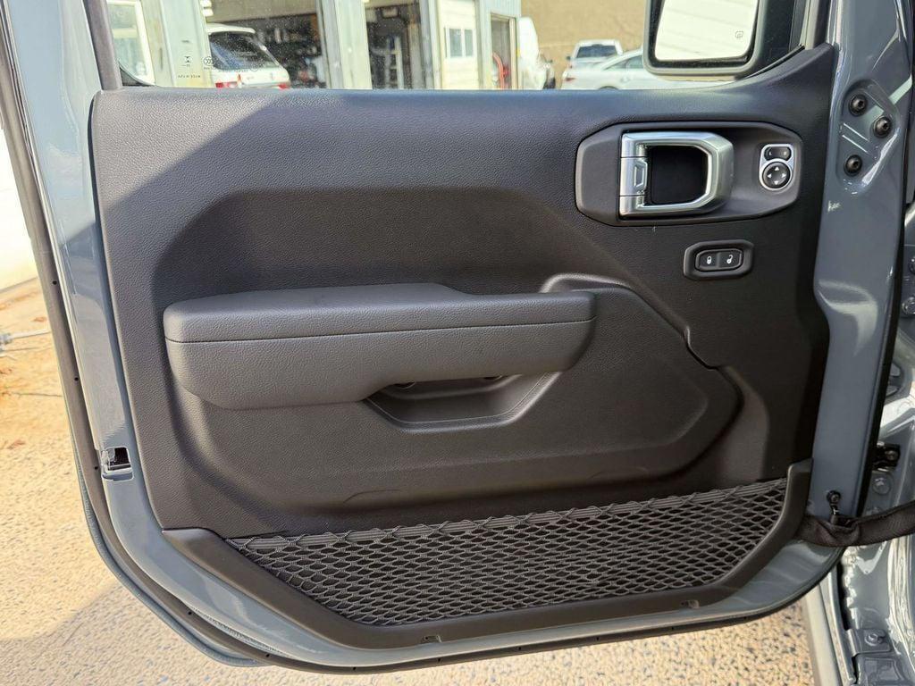 new 2026 Jeep Wrangler car, priced at $48,825