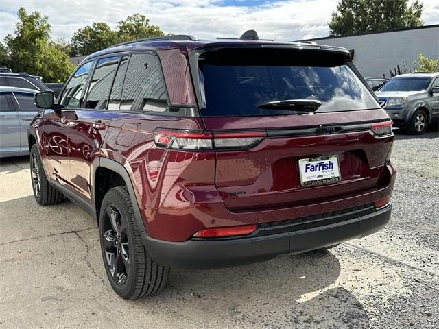 new 2024 Jeep Grand Cherokee car, priced at $39,229