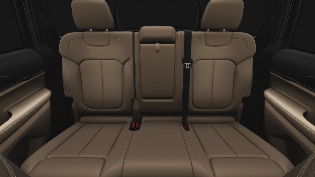 new 2025 Jeep Grand Cherokee car, priced at $40,127