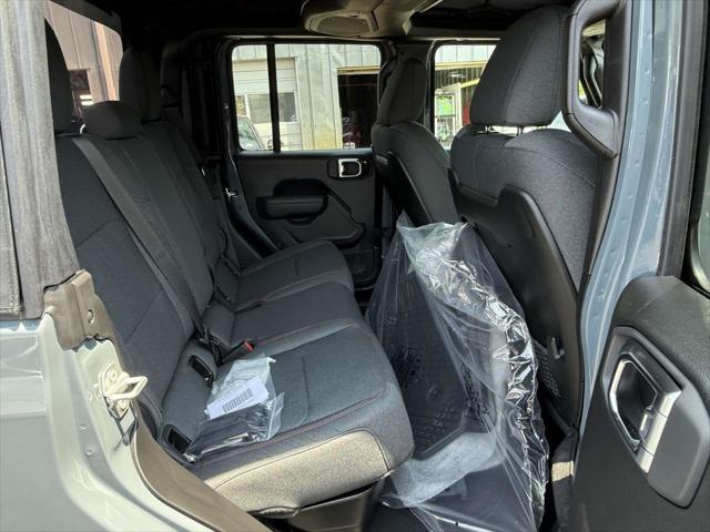 new 2025 Jeep Gladiator car, priced at $44,545