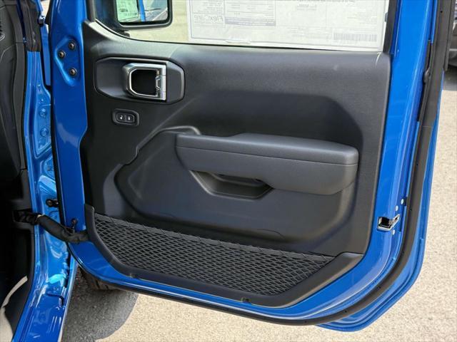 new 2025 Jeep Wrangler car, priced at $35,860